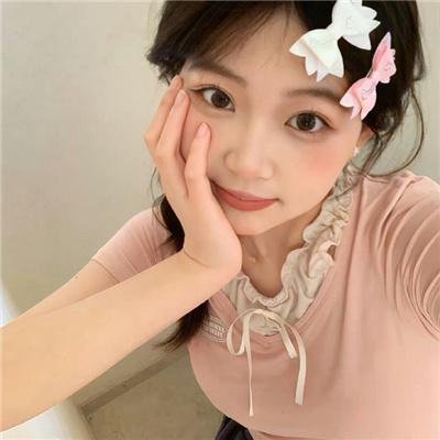 方块皇后海报