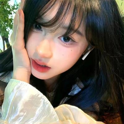 飞越美人谷海报